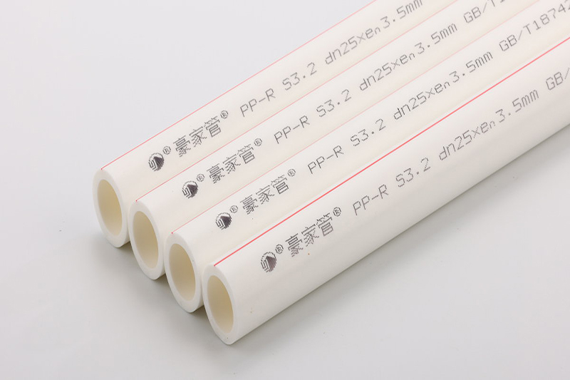 太陽能水管用什么材質(zhì)好？